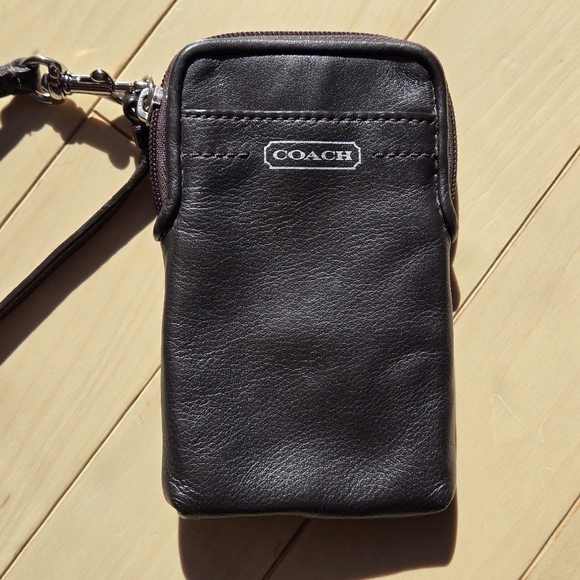 Coach Card Phone Wristlet Leather - Picture 1 of 4